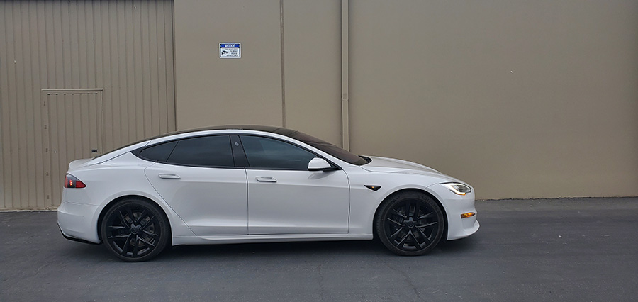 Tesla Model S Glossy gray Full Wrap
